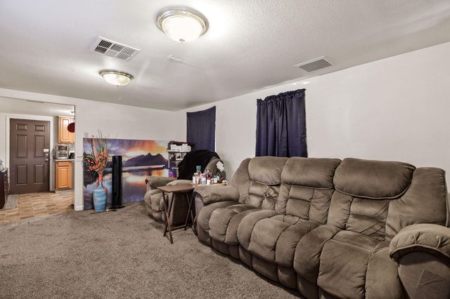 2820 Alfreda Way, Redding, CA 96002