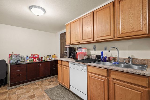 2820 Alfreda Way, Redding, CA 96002