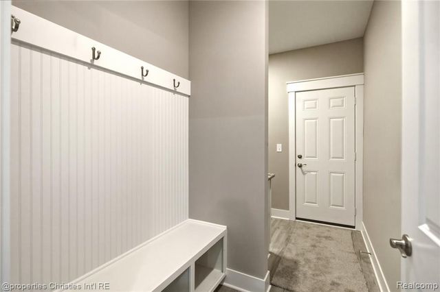 23265 Waterview Drive, New Boston, MI 48164