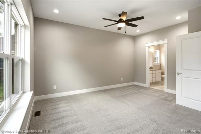 23265 Waterview Drive, New Boston, MI 48164