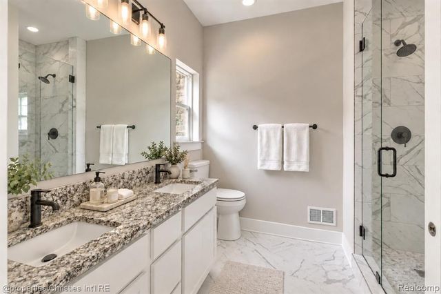 23265 Waterview Drive, New Boston, MI 48164