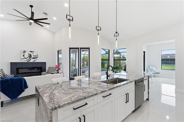 2000 SW 30th TER, Cape Coral, FL 33914