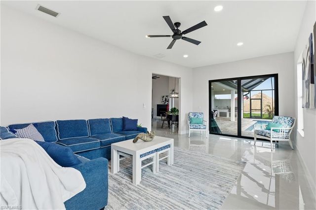 2000 SW 30th TER, Cape Coral, FL 33914