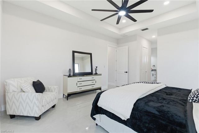 2000 SW 30th TER, Cape Coral, FL 33914