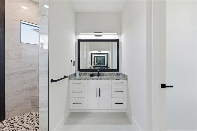 2000 SW 30th TER, Cape Coral, FL 33914