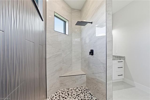 2000 SW 30th TER, Cape Coral, FL 33914