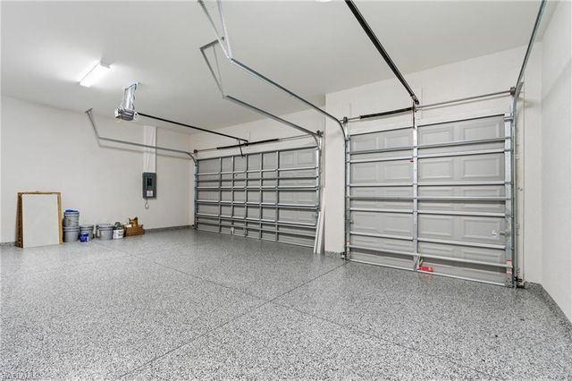 2000 SW 30th TER, Cape Coral, FL 33914