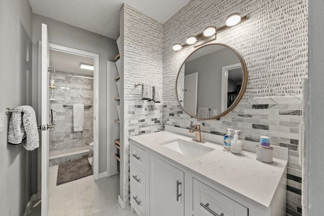 336 Golfview Road 614, North Palm Beach, FL 33408