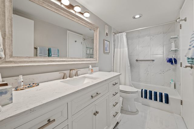 336 Golfview Road 614, North Palm Beach, FL 33408