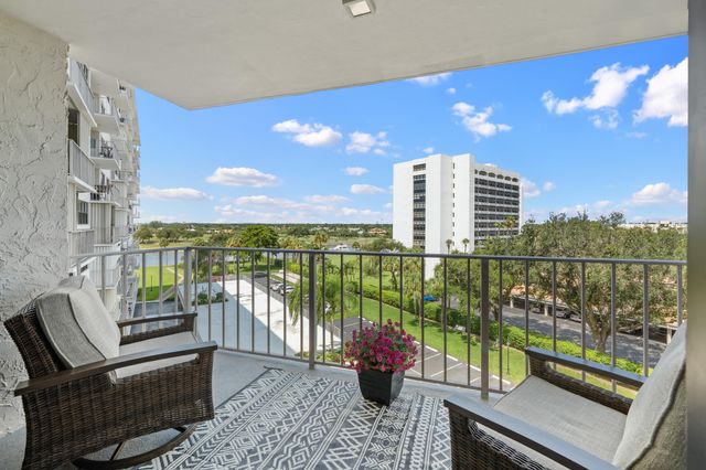 336 Golfview Road 614, North Palm Beach, FL 33408