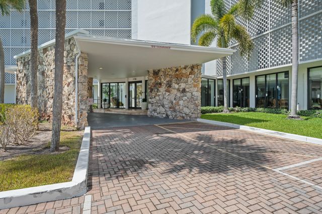 336 Golfview Road 614, North Palm Beach, FL 33408