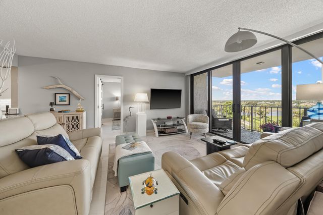 336 Golfview Road 614, North Palm Beach, FL 33408