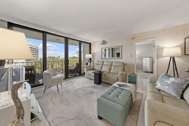 336 Golfview Road 614, North Palm Beach, FL 33408