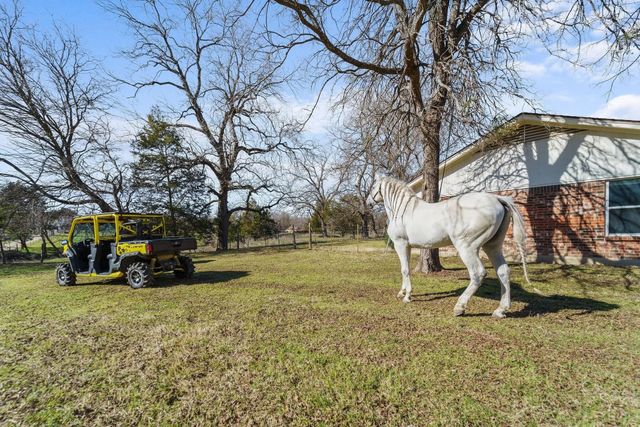 1006 S Clark Road, Cedar Hill, TX 75104