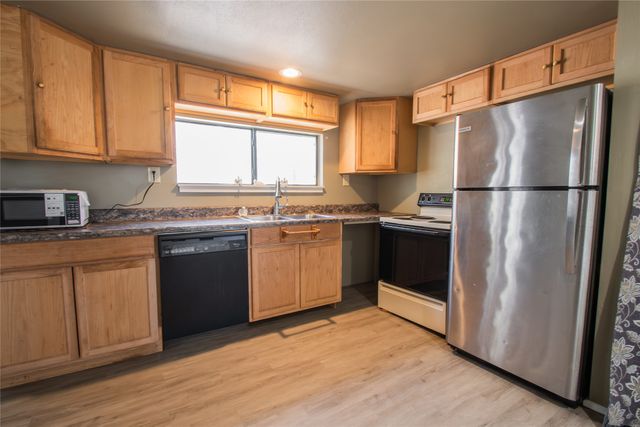 1281 Hickory Hills Drive, Murchison, TX 75778