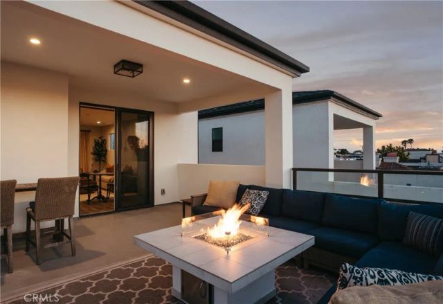624 14th Street, Huntington Beach, CA 92648