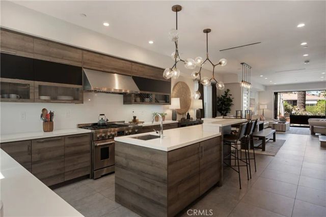 624 14th Street, Huntington Beach, CA 92648