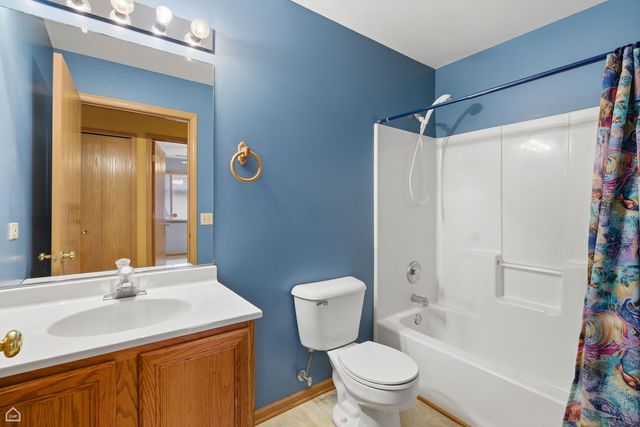 490 Westwood Court D, Crystal Lake, IL 60014