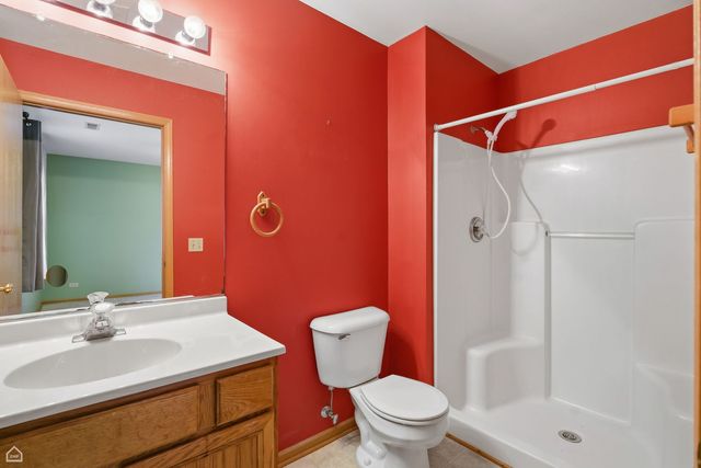 490 Westwood Court D, Crystal Lake, IL 60014