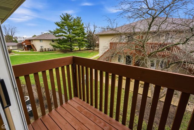 490 Westwood Court D, Crystal Lake, IL 60014