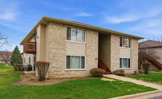 490 Westwood Court D, Crystal Lake, IL 60014