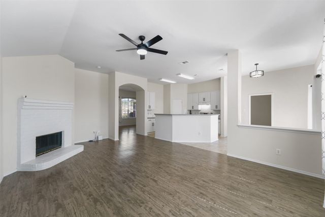 2124 Hickory Ridge Drive, Mesquite, TX 75181