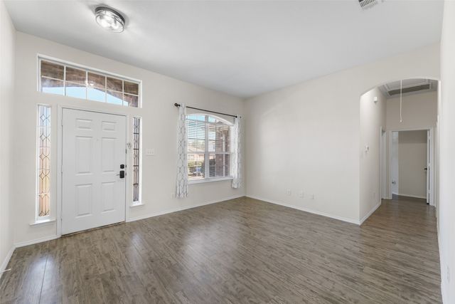 2124 Hickory Ridge Drive, Mesquite, TX 75181