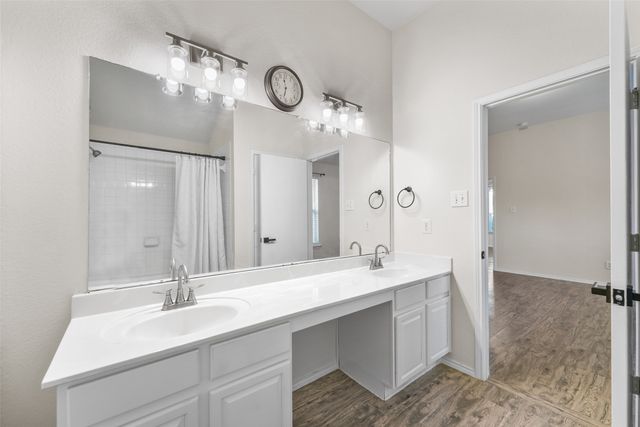 2124 Hickory Ridge Drive, Mesquite, TX 75181