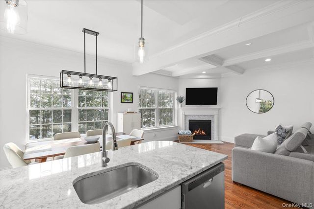 5 Robert Rinaldi Lane, Briarcliff Manor, NY 10510