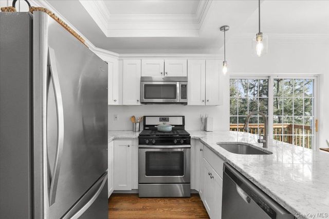 5 Robert Rinaldi Lane, Briarcliff Manor, NY 10510