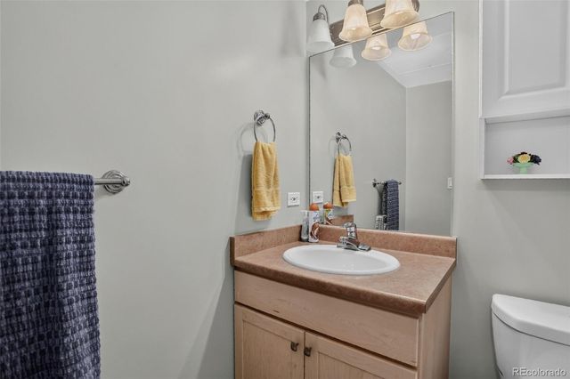 4875 S Monaco Street 309, Denver, CO 80237