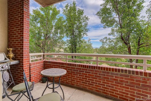 4875 S Monaco Street 309, Denver, CO 80237