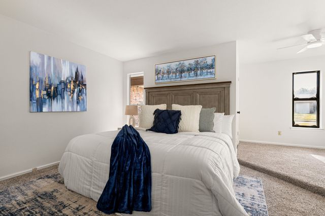 310 E Springdale Lane, Grand Prairie, TX 75052