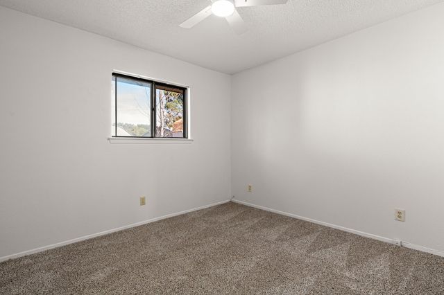 310 E Springdale Lane, Grand Prairie, TX 75052