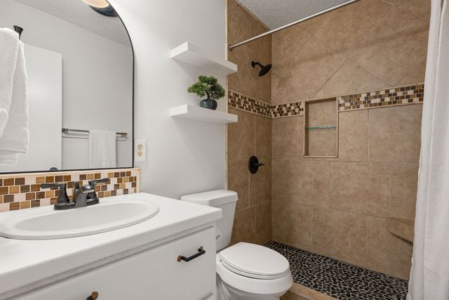 310 E Springdale Lane, Grand Prairie, TX 75052