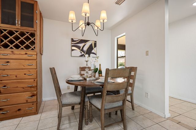 310 E Springdale Lane, Grand Prairie, TX 75052