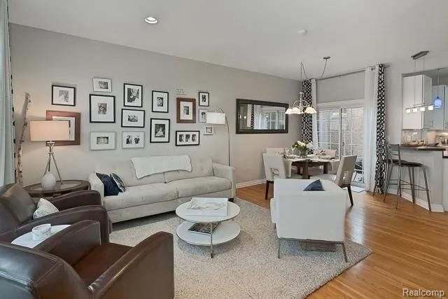 1622 Commodore Circle, Canton Charter Township, MI 48187