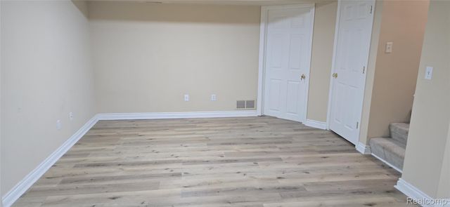 1622 Commodore Circle, Canton Charter Township, MI 48187