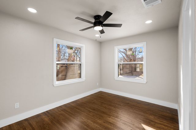 5601 Fursman Avenue, Fort Worth, TX 76114