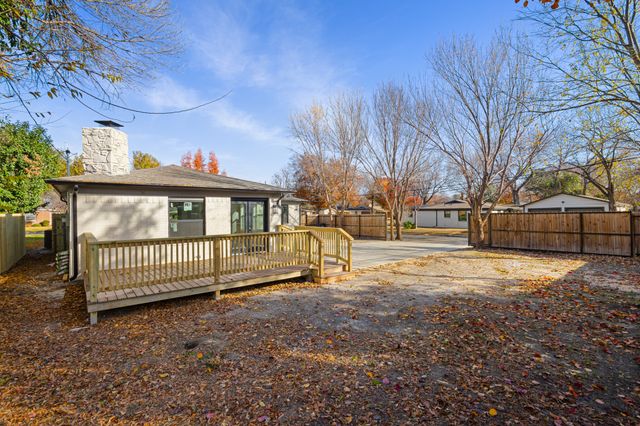 5601 Fursman Avenue, Fort Worth, TX 76114