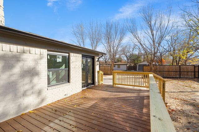 5601 Fursman Avenue, Fort Worth, TX 76114