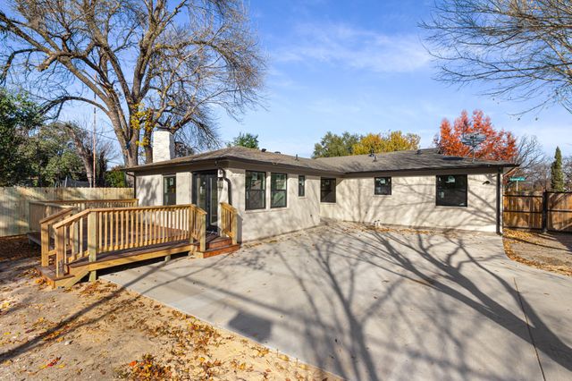 5601 Fursman Avenue, Fort Worth, TX 76114