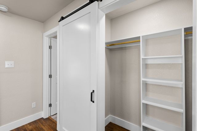 5601 Fursman Avenue, Fort Worth, TX 76114