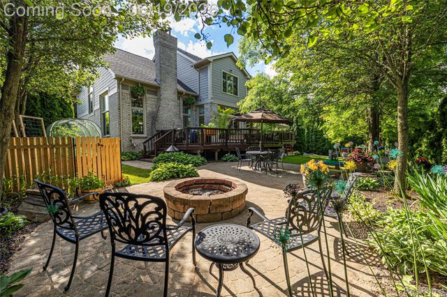1781 Apple Ridge Court, Rochester Hills, MI 48306
