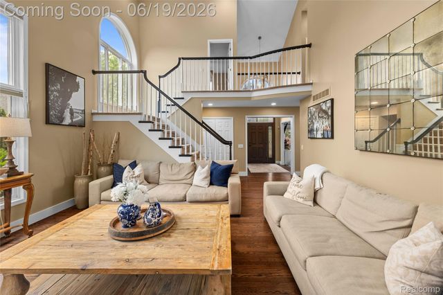 1781 Apple Ridge Court, Rochester Hills, MI 48306