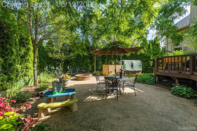 1781 Apple Ridge Court, Rochester Hills, MI 48306