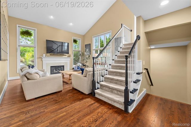 1781 Apple Ridge Court, Rochester Hills, MI 48306