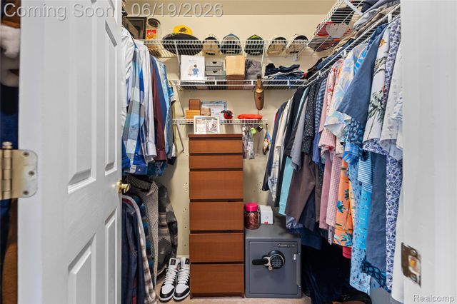 1781 Apple Ridge Court, Rochester Hills, MI 48306
