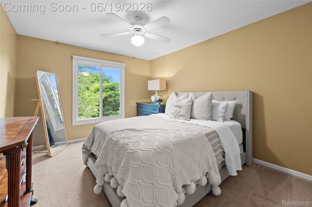 1781 Apple Ridge Court, Rochester Hills, MI 48306