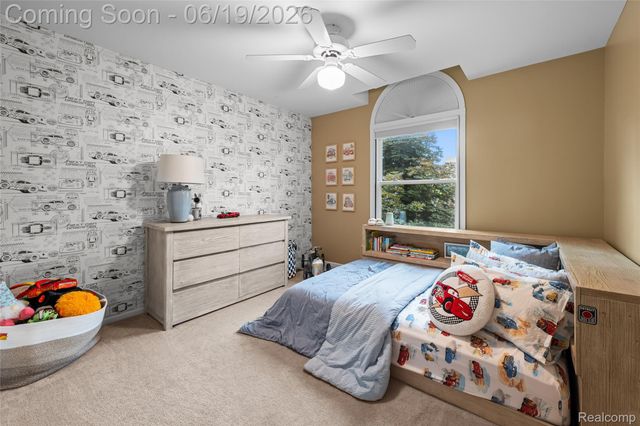 1781 Apple Ridge Court, Rochester Hills, MI 48306